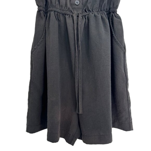 Jeff Black sleeveless ruffle front with buttons and back hidden zipper details s - Picture 4 of 7